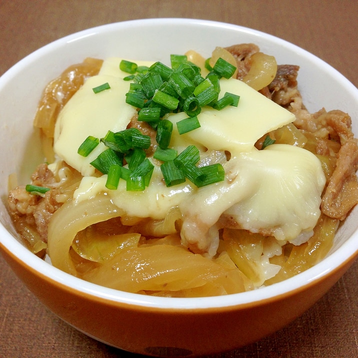 チーズがとろり☆チーズ豚丼